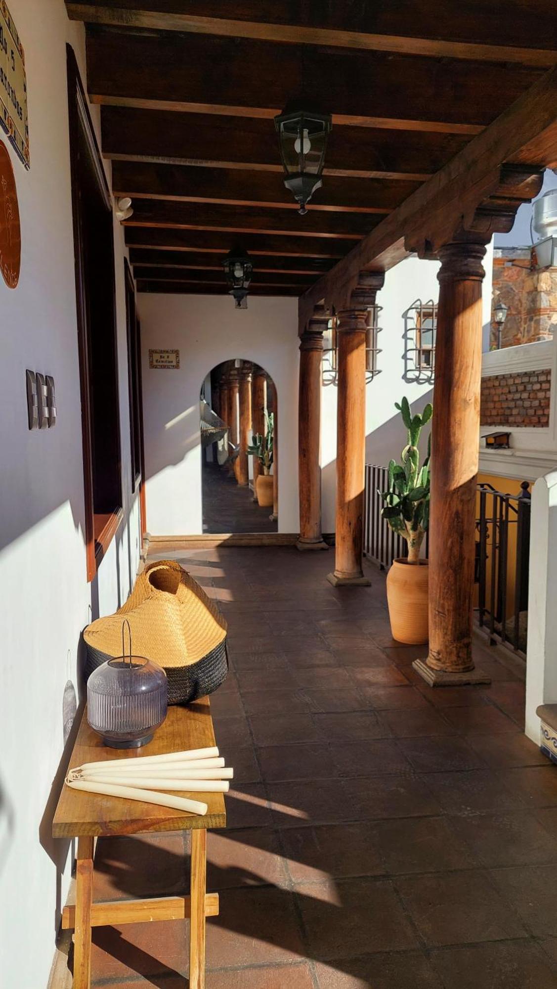 Mestizo Antigua Bagian luar foto